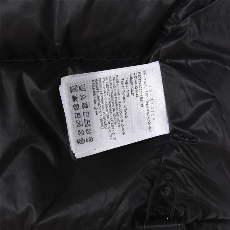 Moncler /蒙口 24Fw CYCLONE大标可拆袖连帽羽绒服
