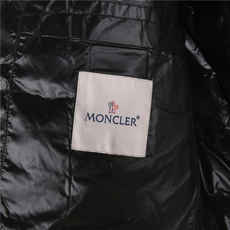 Moncler/蒙口 Acorus轻薄系列轻薄羽绒服 Moncler Acorus轻薄系列 Acorus短款羽绒夹克