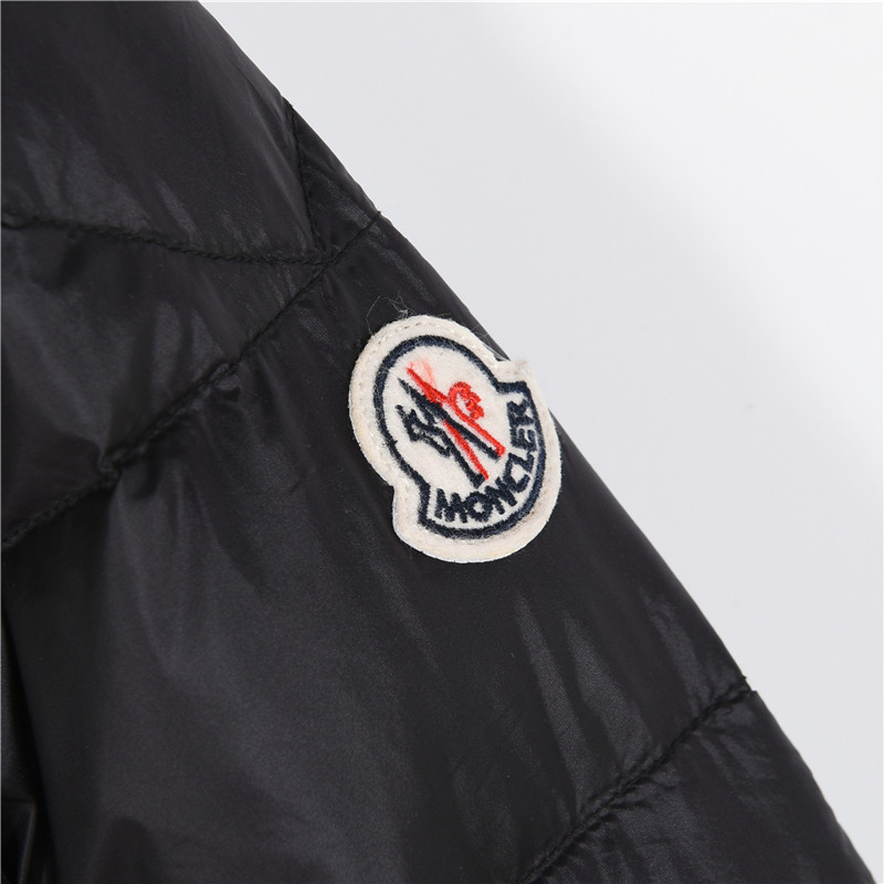 Moncler/蒙口 Acorus轻薄系列轻薄羽绒服 Moncler Acorus轻薄系列 Acorus短款羽绒夹克