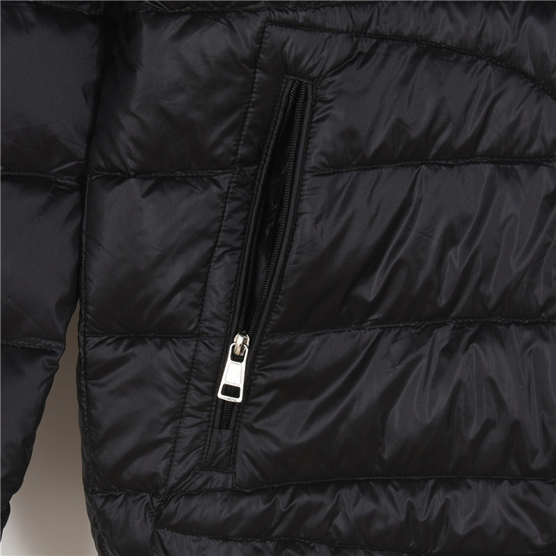 Moncler/蒙口 Acorus轻薄系列轻薄羽绒服 Moncler Acorus轻薄系列 Acorus短款羽绒夹克