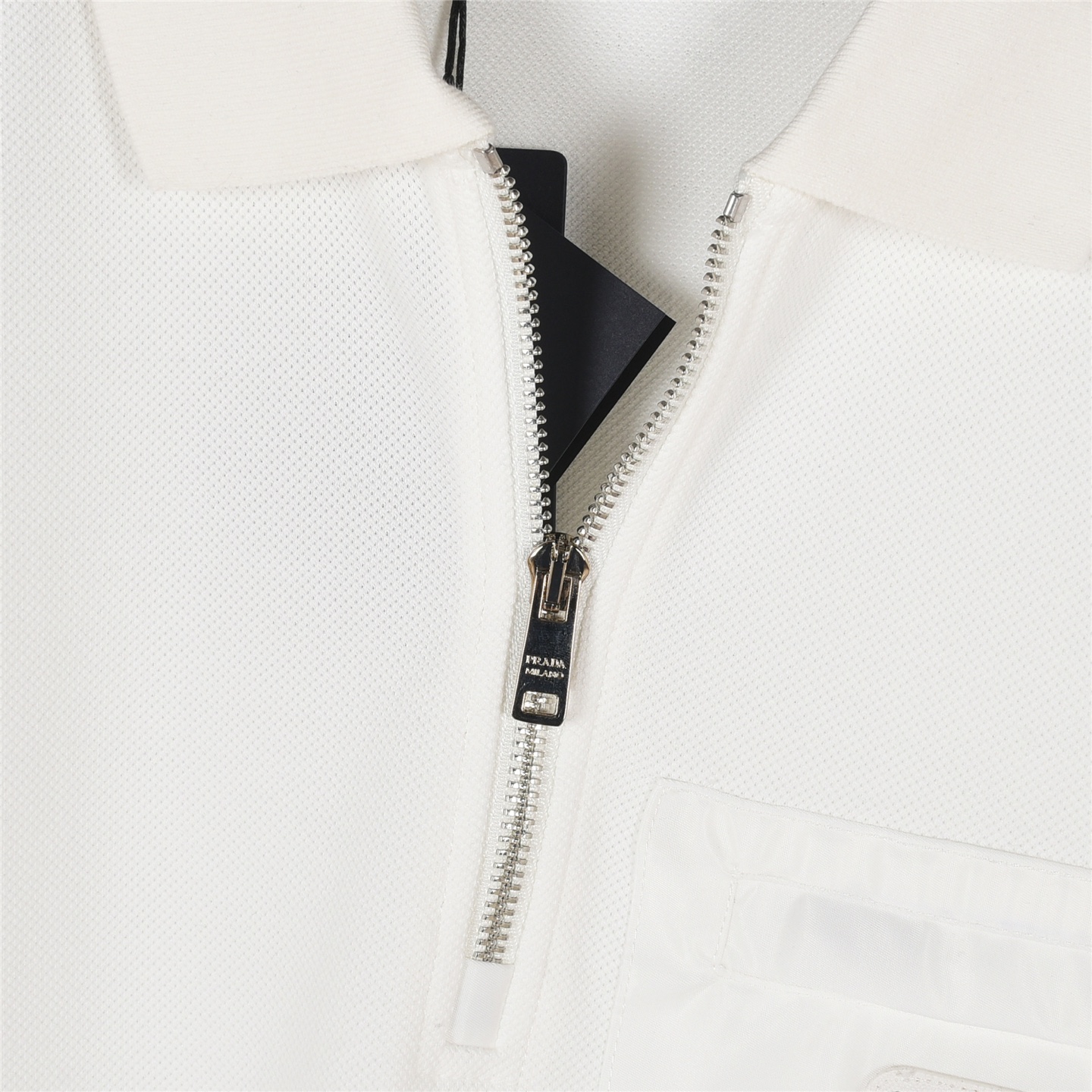 Prada/普拉达 25SS新款胸口口袋半拉链短袖POLO衫