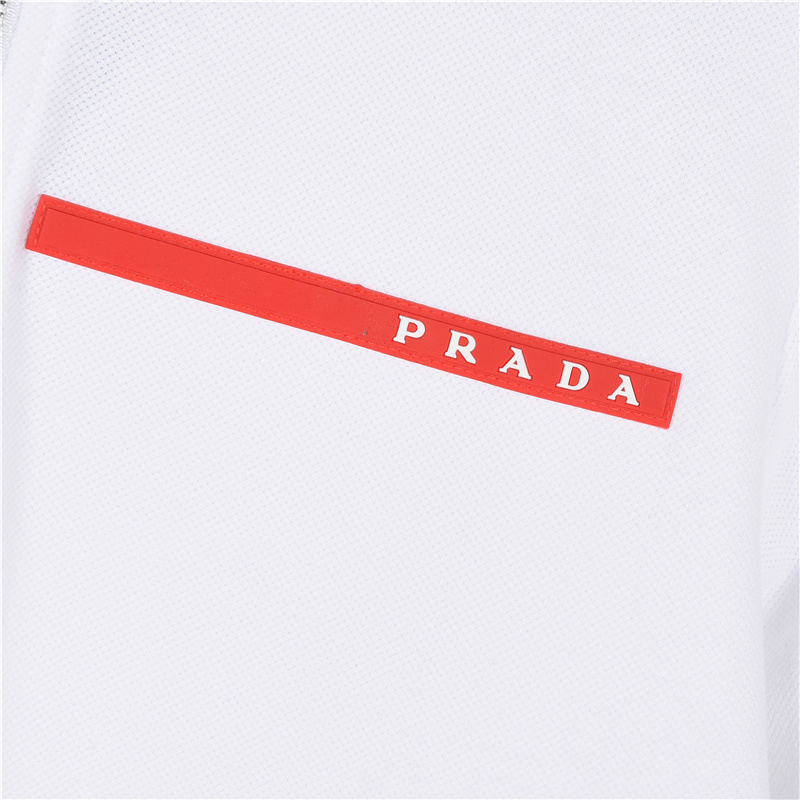 Prada/普拉达 25SS新款红条半拉链短袖POLO衫