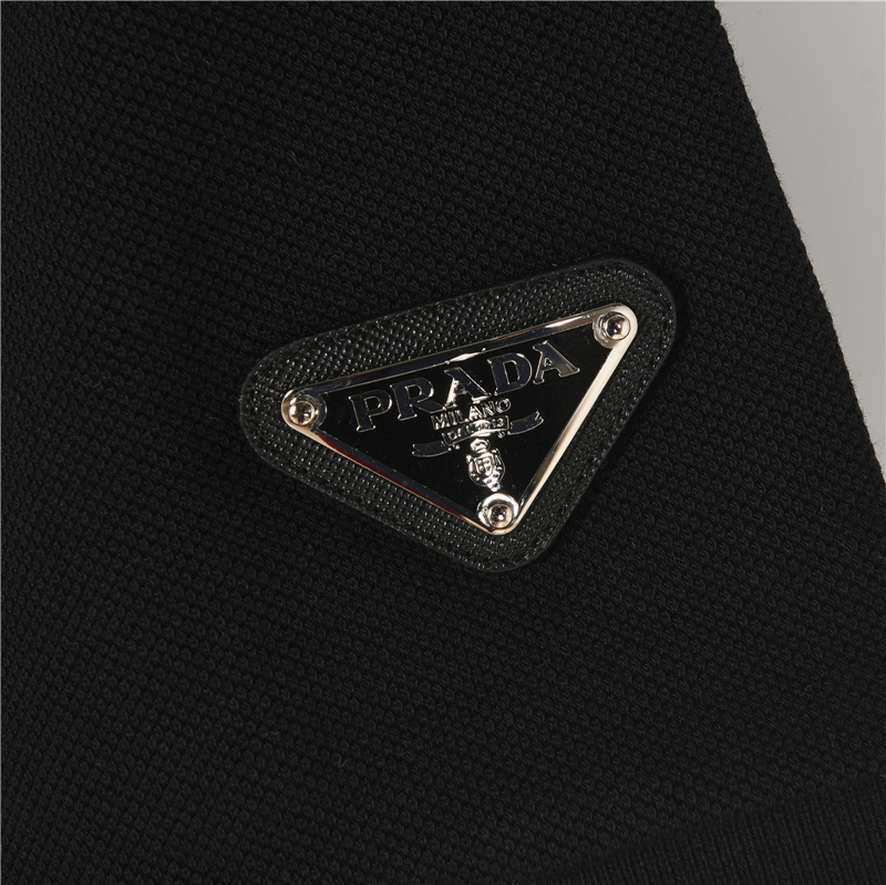 Prada/普拉达 25SS新款红条半拉链短袖POLO衫