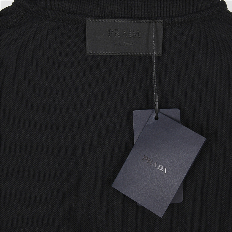 Prada/普拉达 25SS新款红条半拉链短袖POLO衫