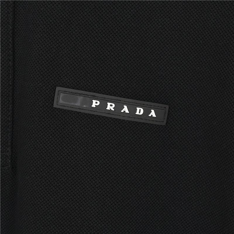 Prada/普拉达 胸口袋硅胶饰条短袖Polo衫 胸前经典皮标字母logo