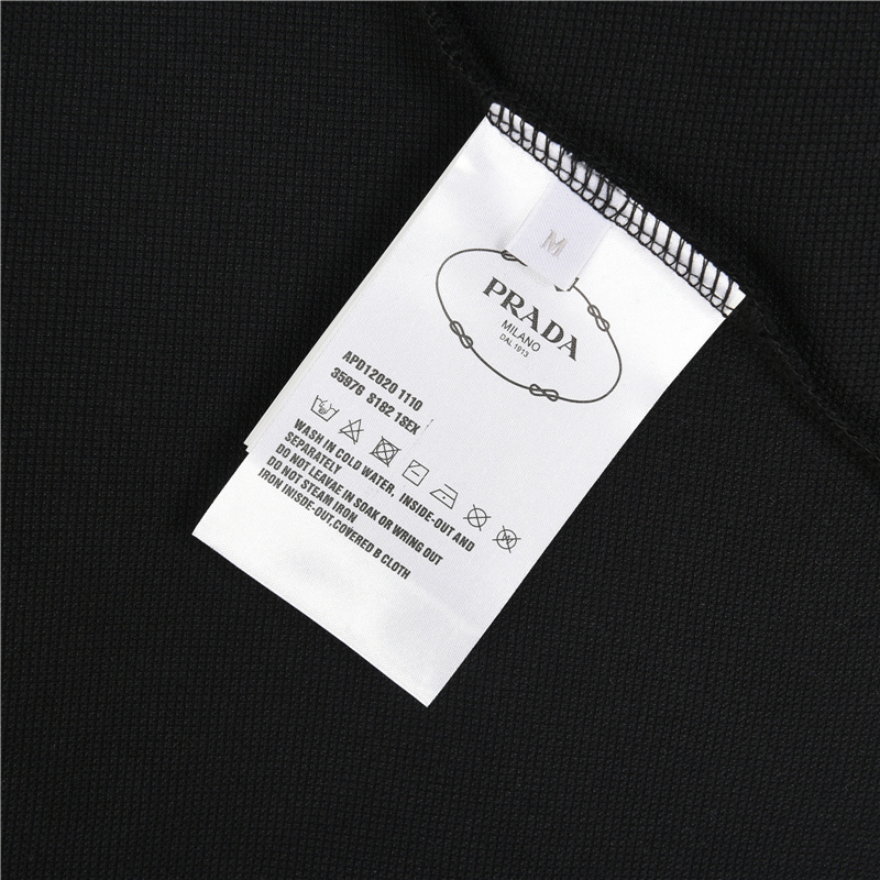 Prada/普拉达 胸口袋硅胶饰条短袖Polo衫 胸前经典皮标字母logo