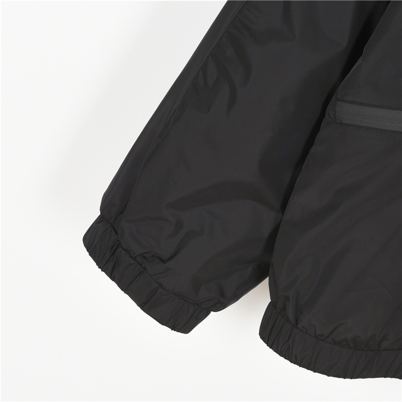 Moncler/蒙口双边拉链轻薄连帽外套