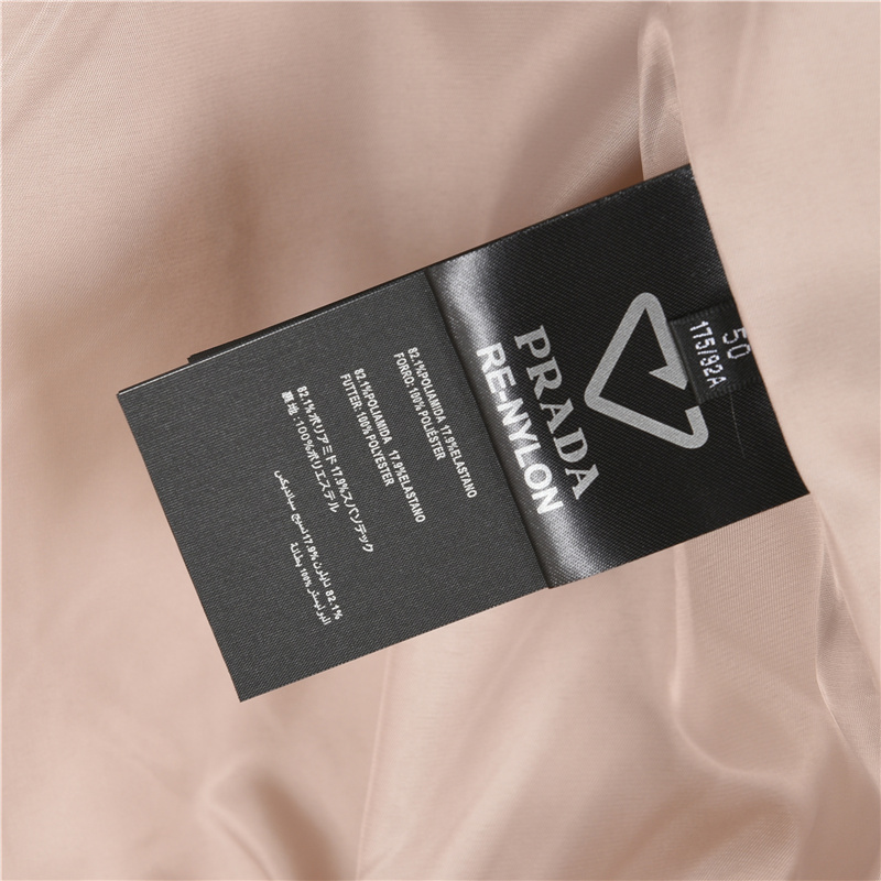 Prada/普拉达 后背三角标轻薄外套-Chinese UA Cheap High Quatity Brand Clothes Bags handbags Sneakers wholesale wholesaler seller from China Factory suppliers Fashion Clothing Shoes best Quality Beautiful Price Prada/普拉达 后背三角标轻薄外套