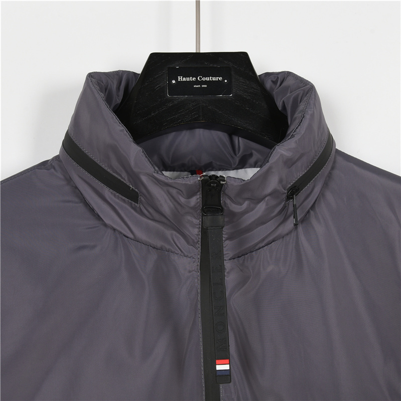 Moncler/蒙口 上下拼接轻薄外套