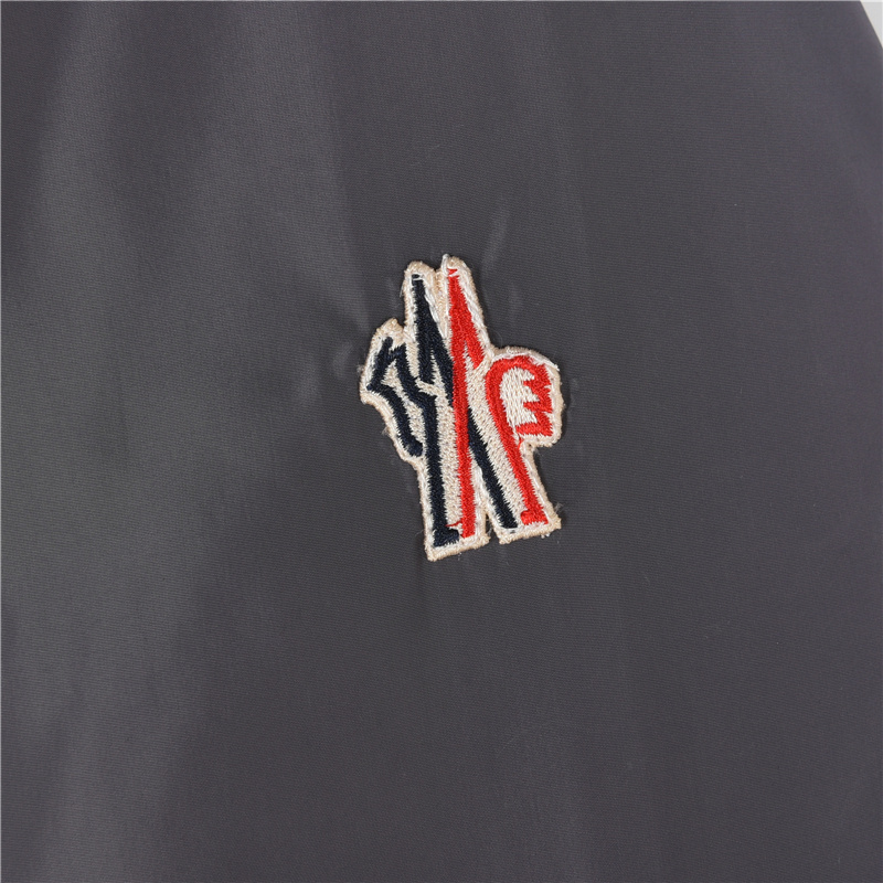 Moncler/蒙口 上下拼接轻薄外套
