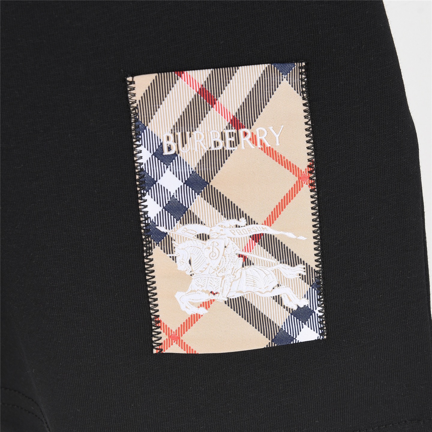 Burberry/巴宝莉 25ss 下摆格纹战马贴布短袖