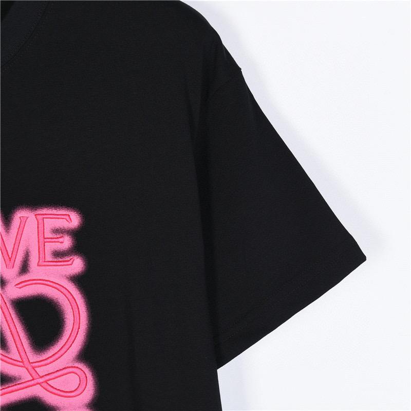 Loewe/罗意威 霓虹刺绣荧光粉短袖 黑色 白色-Chinese UA Cheap High Quatity Brand Clothes Bags handbags Sneakers wholesale wholesaler seller from China Factory suppliers Fashion Clothing Shoes best Quality Beautiful Price Loewe/罗意威 霓虹刺绣荧光粉短袖 黑色 白色