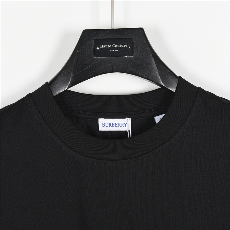 Burberry/巴宝莉 25ss 下摆白色战马贴布短袖