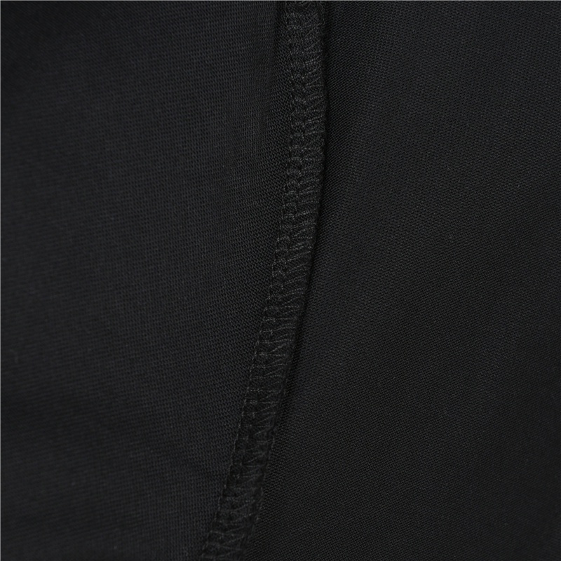 Burberry/巴宝莉 25ss 下摆白色战马贴布短袖