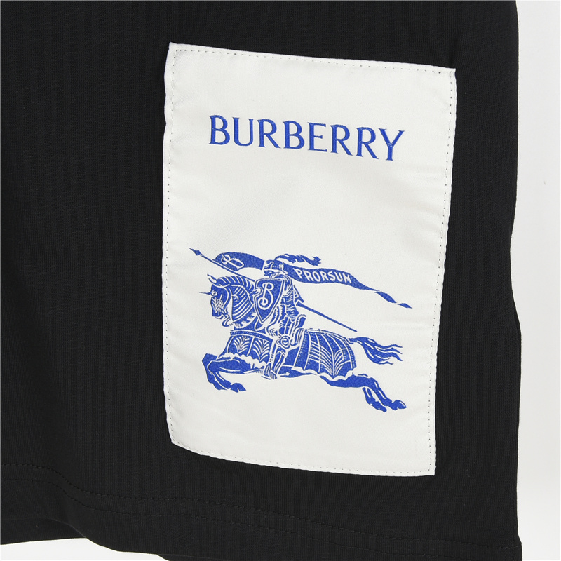 Burberry/巴宝莉 25ss 下摆白色战马贴布短袖