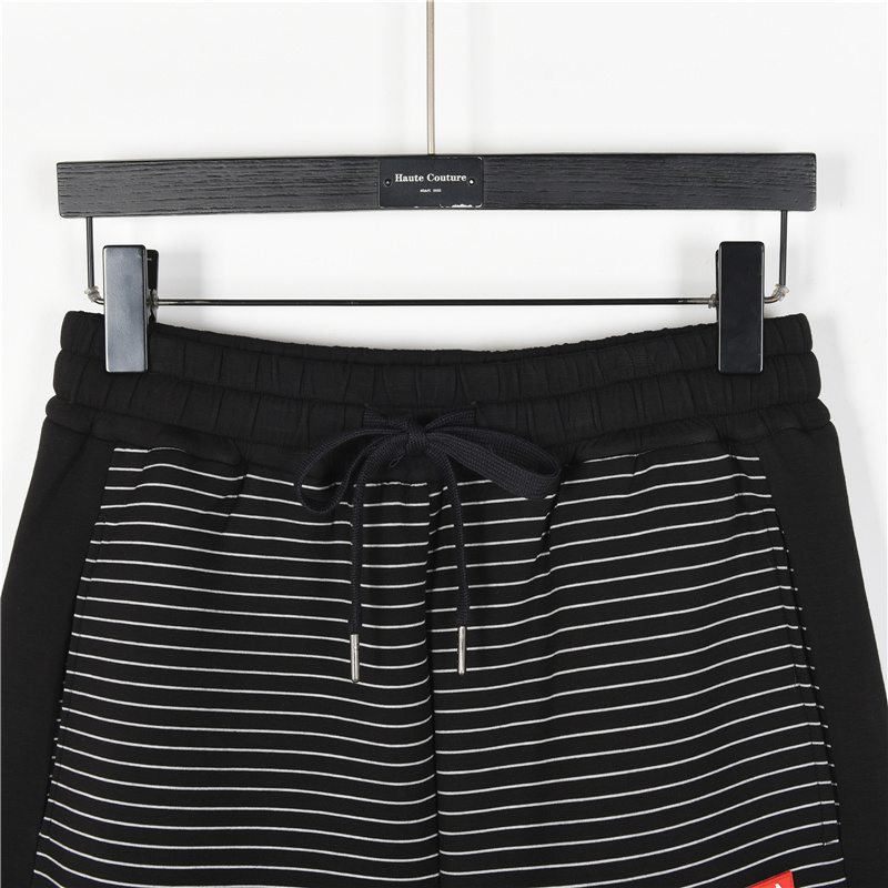 Prada/普拉达 侧边三角标条纹短裤 灰色