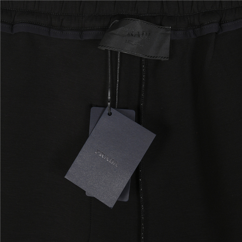 Prada/普拉达 侧边三角标条纹短裤 灰色