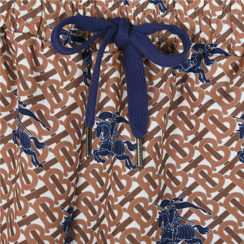 Burberry/巴宝莉 满印战马短裤