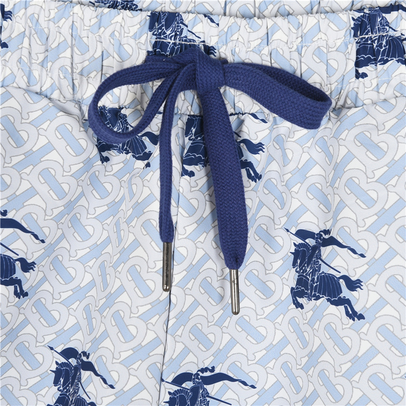 Burberry/巴宝莉 满印战马短裤