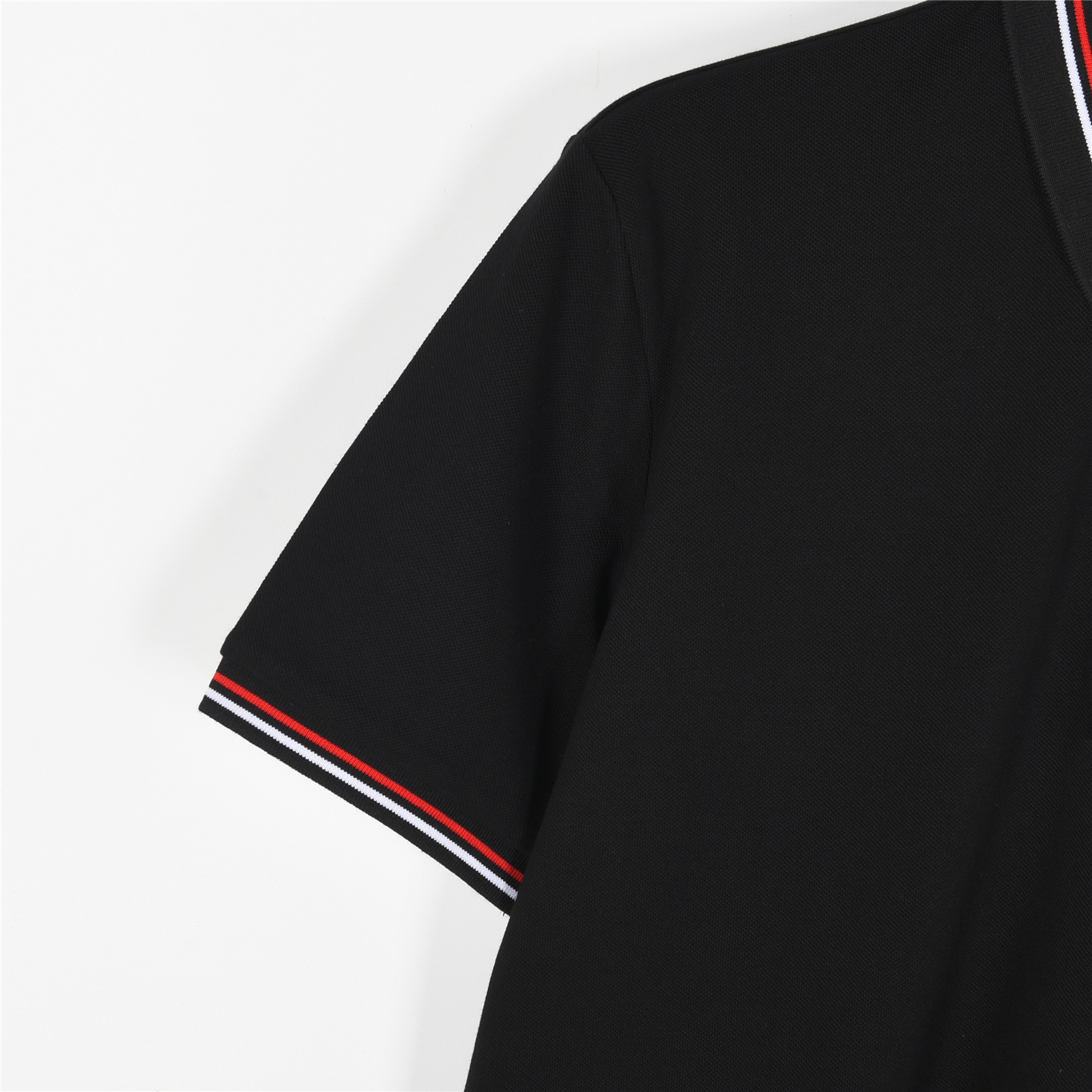 Moncler/蒙口 经典小标领口织带短袖polo衫