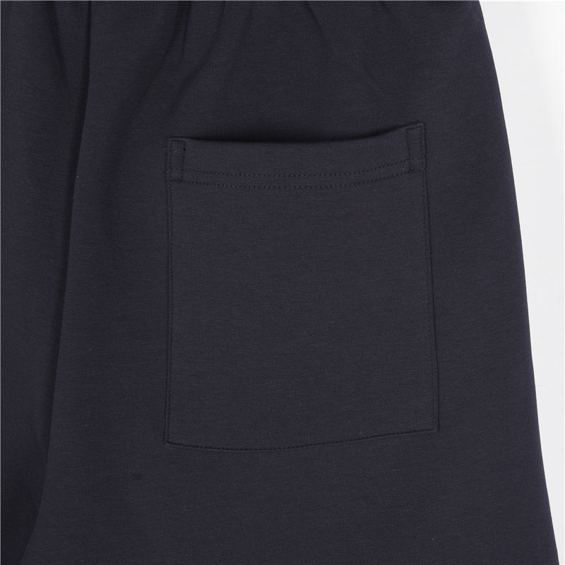 Prada /普拉达 25ss 太空棉下摆斜三角口袋拉链短裤