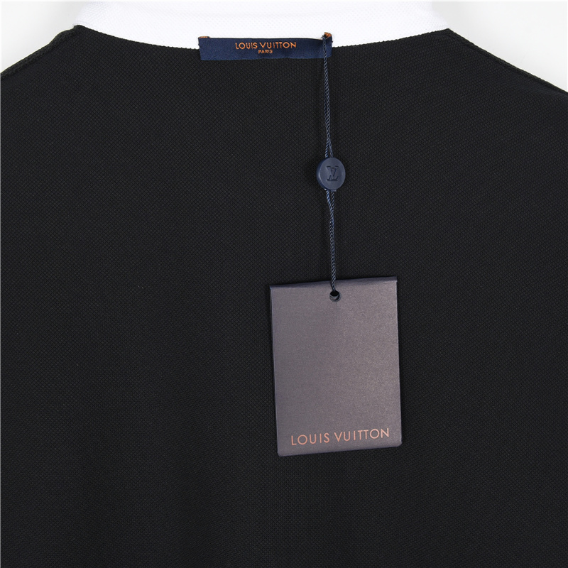 LouisVuitton/路易威登 菲董操刀新款胸前刺绣字母短袖Polo衫