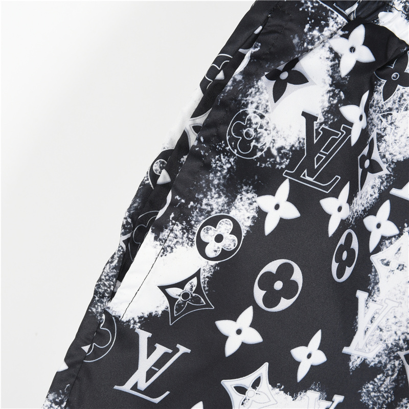 LouisVuitton/路易威登 满印泼墨短裤-Chinese UA Cheap High Quatity Brand Clothes Bags handbags Sneakers wholesale wholesaler seller from China Factory suppliers Fashion Clothing Shoes best Quality Beautiful Price LouisVuitton/路易威登 满印泼墨短裤