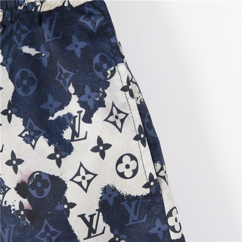 LouisVuitton/路易威登 老花满印火烧云短裤-Chinese UA Cheap High Quatity Brand Clothes Bags handbags Sneakers wholesale wholesaler seller from China Factory suppliers Fashion Clothing Shoes best Quality Beautiful Price LouisVuitton/路易威登 老花满印火烧云短裤