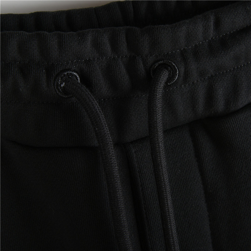 Burberry 巴宝莉后袋格纹战马束脚长裤 秋冬系列 男士休闲抽绳束脚裤 休闲卫裤-Chinese UA Cheap High Quatity Brand Clothes Bags handbags Sneakers wholesale wholesaler seller from China Factory suppliers Fashion Clothing Shoes best Quality Beautiful Price Burberry 巴宝莉后袋格纹战马束脚长裤 秋冬系列 男士休闲抽绳束脚裤 休闲卫裤