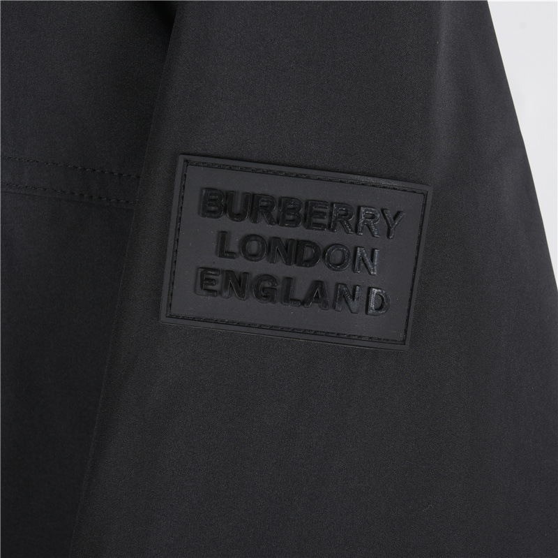 Burberry/巴宝莉内衬格纹连帽外套黑色