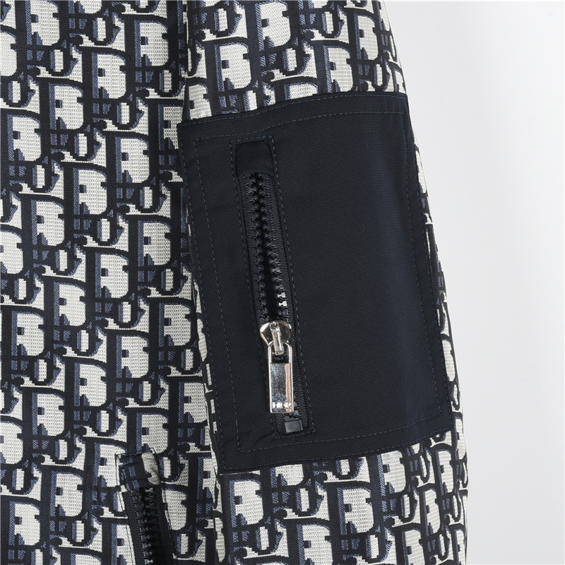 Dior/迪奥 满印老花手臂拉链口袋连帽外套-莆田鞋,莆田鞋货源,高仿鞋,高仿鞋货源,安福档口,莆田高仿鞋,莆田鞋批发,高仿鞋批发,莆田高仿运动鞋,高仿运动鞋,莆田运动鞋 Dior/迪奥 满印老花手臂拉链口袋连帽外套