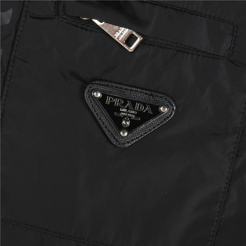 Prada/普拉达 胸口字母拉链口连帽外套