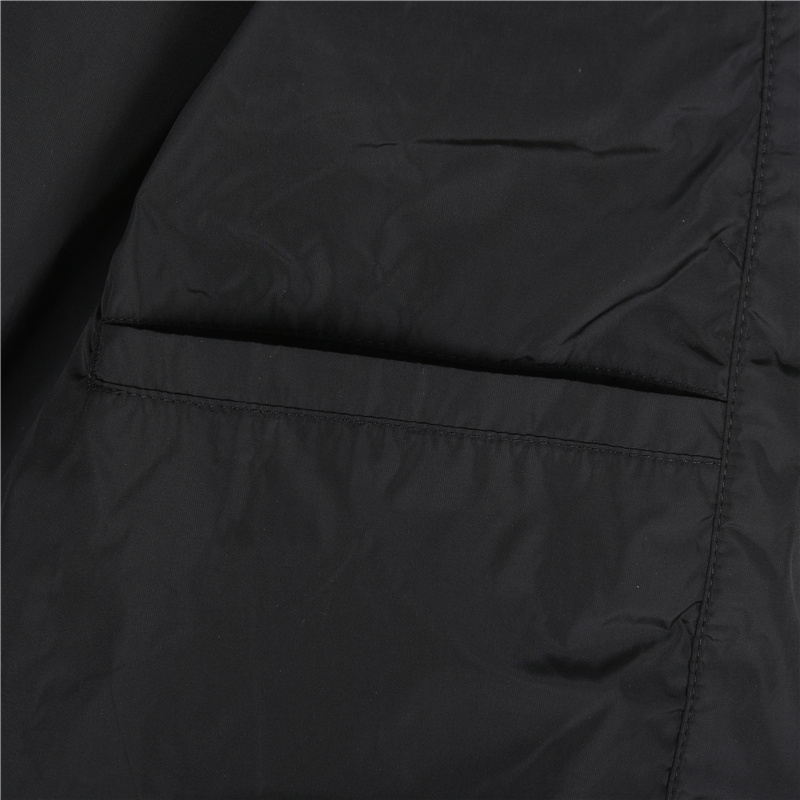 Prada/普拉达 胸口字母拉链口连帽外套