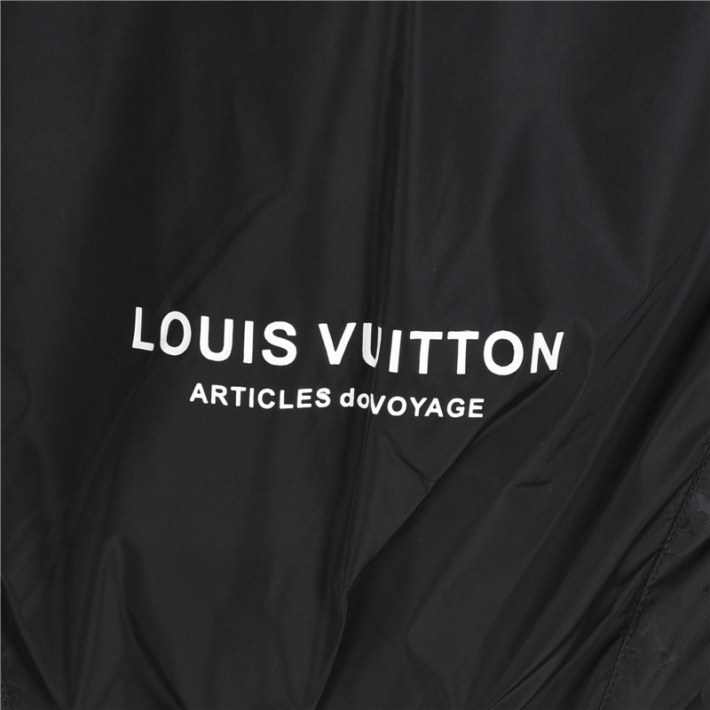 LouisVuitton/路易威登满印拼接连帽外套黑色-Chinese UA Cheap High Quatity Brand Clothes Bags handbags Sneakers wholesale wholesaler seller from China Factory suppliers Fashion Clothing Shoes best Quality Beautiful Price LouisVuitton/路易威登满印拼接连帽外套黑色