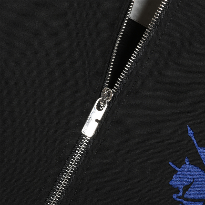 Burberry/巴宝莉 蓝色战马个性双拉链外套-Chinese UA Cheap High Quatity Brand Clothes Bags handbags Sneakers wholesale wholesaler seller from China Factory suppliers Fashion Clothing Shoes best Quality Beautiful Price Burberry/巴宝莉 蓝色战马个性双拉链外套