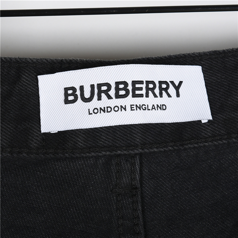 Burberry/巴宝莉 25SS 后袋格纹战马牛仔长裤-Chinese UA Cheap High Quatity Brand Clothes Bags handbags Sneakers wholesale wholesaler seller from China Factory suppliers Fashion Clothing Shoes best Quality Beautiful Price Burberry/巴宝莉 25SS 后袋格纹战马牛仔长裤