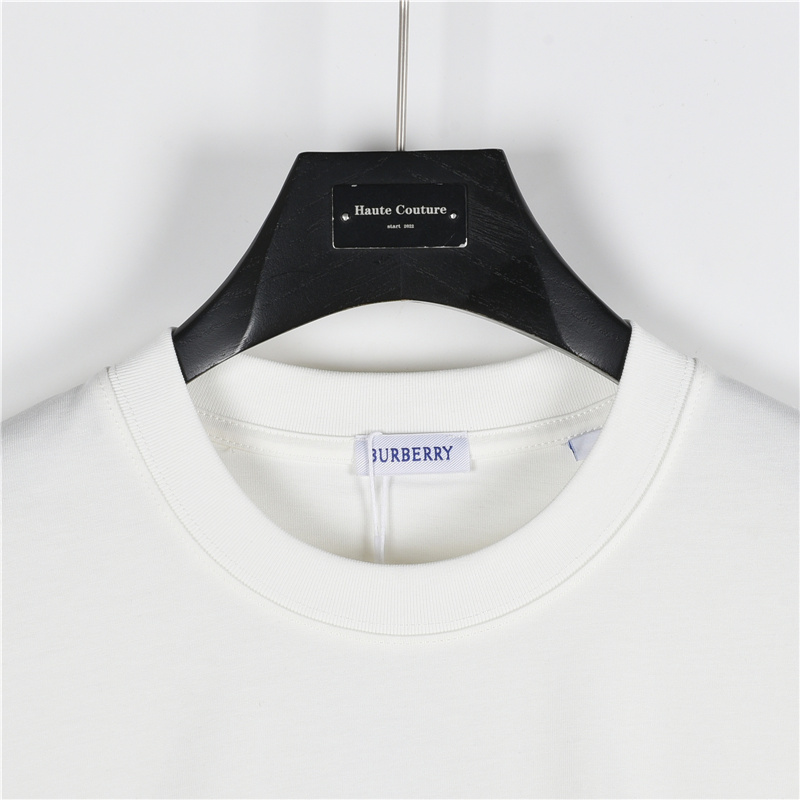 Burberry/巴宝莉 胸前格纹战马长袖-High Quatity Cheap Brand wholesale wholesaler seller Clothes Bags handbags Sneakers Top Fashion Clothing Shoes from China Factory Chinese suppliers best Quality Beautiful Price Burberry/巴宝莉 胸前格纹战马长袖