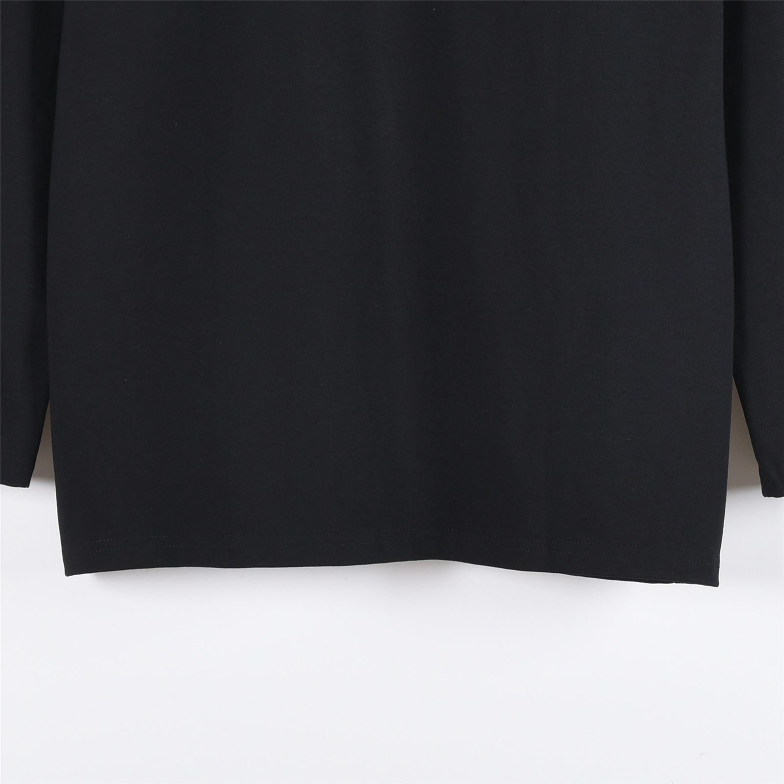 Dior/迪奥 经典CD字母刺绣长袖 黑色 白色-Chinese UA Cheap High Quatity Brand Clothes Bags handbags Sneakers wholesale wholesaler seller from China Factory suppliers Fashion Clothing Shoes best Quality Beautiful Price Dior/迪奥 经典CD字母刺绣长袖 黑色 白色