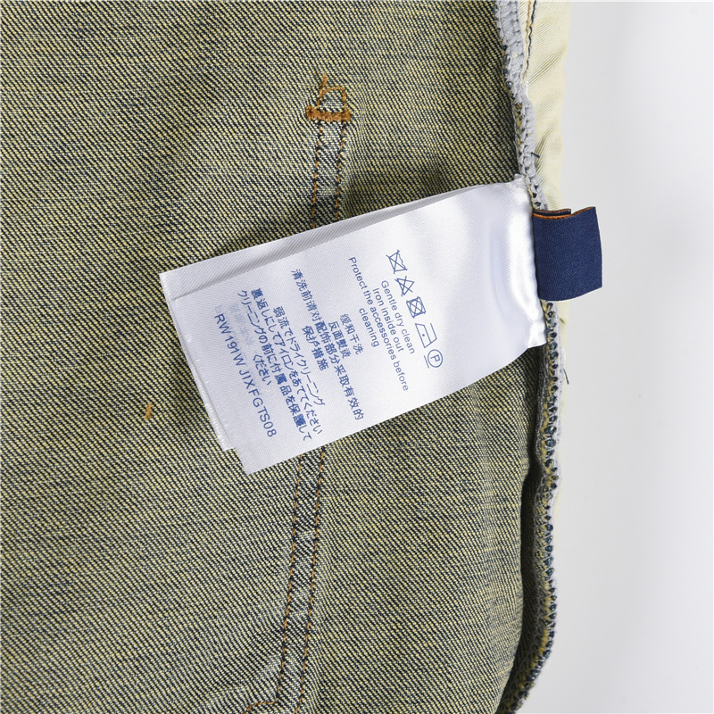 LouisVuitton/路易威登 25SS 后袋LV浮雕牛仔长裤 LouisVuitton/路易威登 25SS 后袋LV浮雕牛仔长裤
