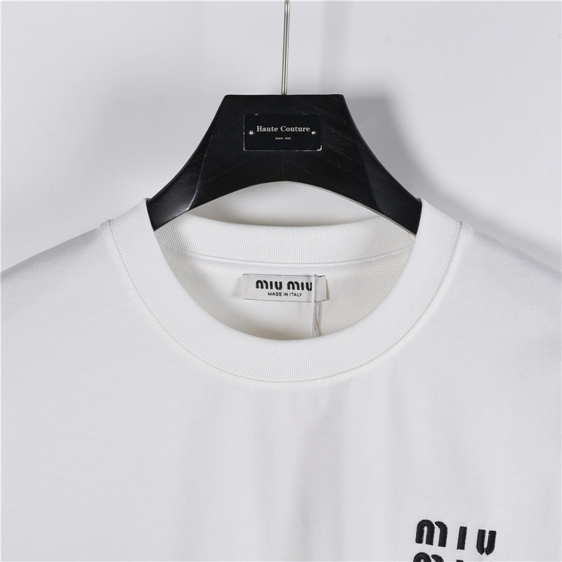Miumiu/缪缪 25SS胸前字母长袖 黑色 白色