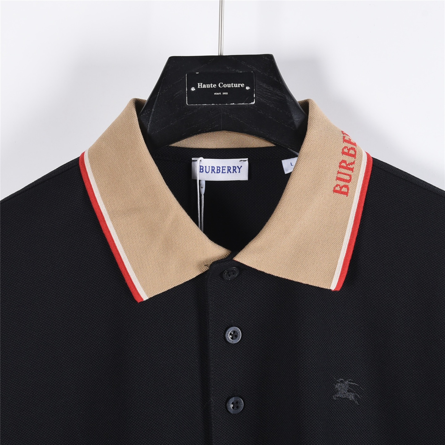 Burberry/巴宝莉 25SS领口织带字母短袖Polo衫 Burberry/巴宝莉 25SS领口织带字母短袖Polo衫