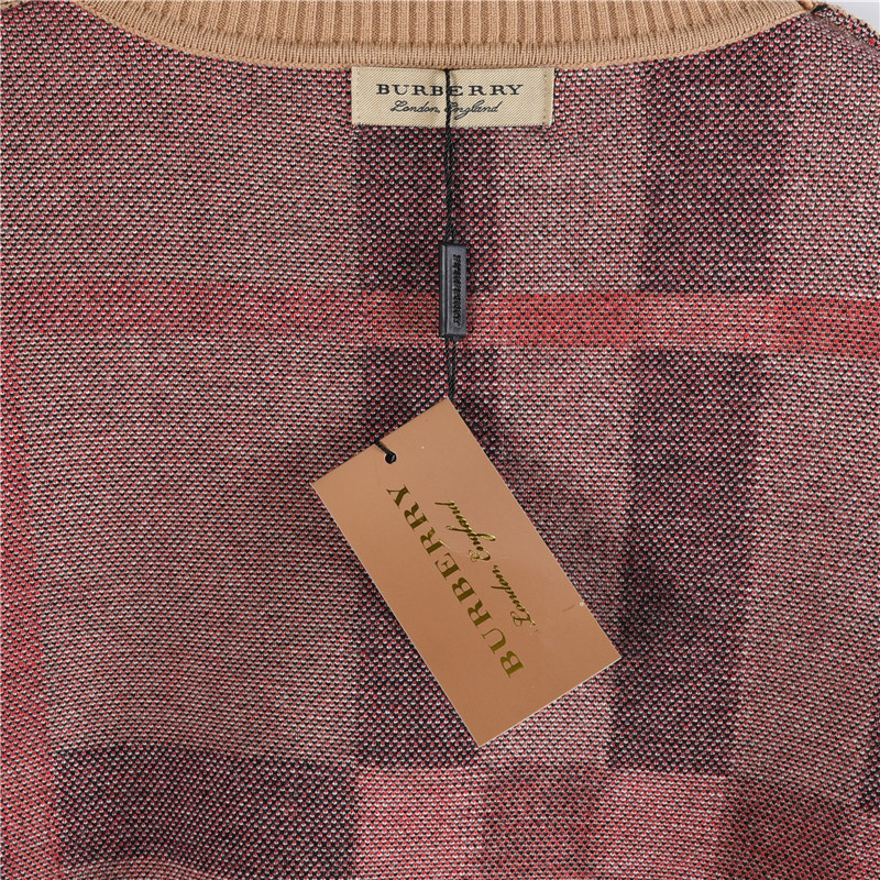 Burberry/巴宝莉 经典款常青格子开衫长袖毛衣外套-Chinese UA Cheap High Quatity Brand Clothes Bags handbags Sneakers wholesale wholesaler seller from China Factory suppliers Fashion Clothing Shoes best Quality Beautiful Price Burberry/巴宝莉 经典款常青格子开衫长袖毛衣外套