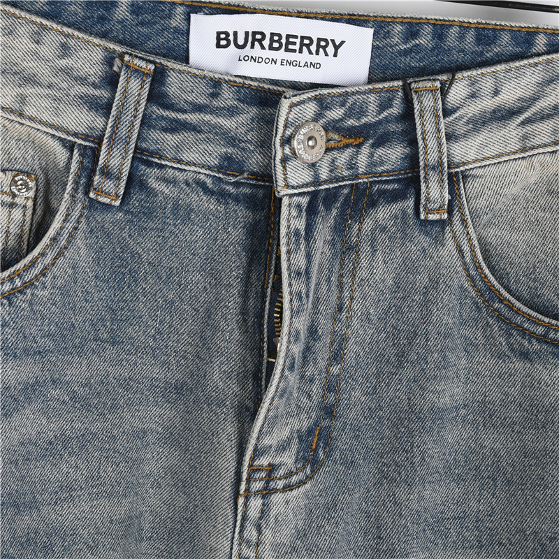Burberry/巴宝莉 25SS 后袋格纹战马牛仔长裤