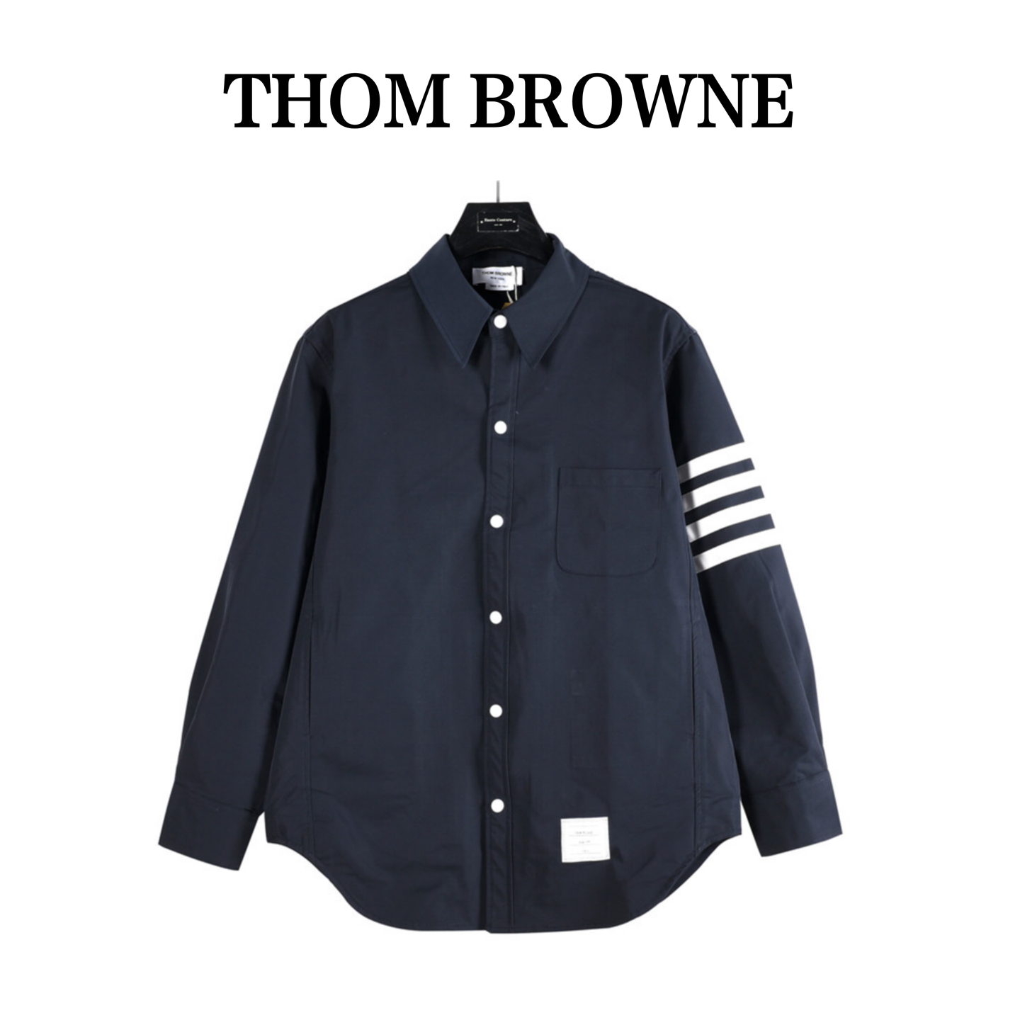 TB尼龙面料厚款风衣夹克衬衫 TB独家新款 THOM BROWNE 汤姆布朗 .TB尼龙夹克衬衫白色四道杠高版本重工衬衣外套 TB尼龙面料厚款风衣夹克衬衫 TB独家新款 THOM BROWNE 汤姆布朗 .TB尼龙夹克衬衫白色四道杠高版本重工衬衣外套