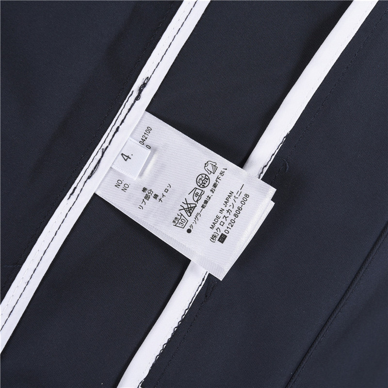 TB尼龙面料厚款风衣夹克衬衫 TB独家新款 THOM BROWNE 汤姆布朗 .TB尼龙夹克衬衫白色四道杠高版本重工衬衣外套 TB尼龙面料厚款风衣夹克衬衫 TB独家新款 THOM BROWNE 汤姆布朗 .TB尼龙夹克衬衫白色四道杠高版本重工衬衣外套