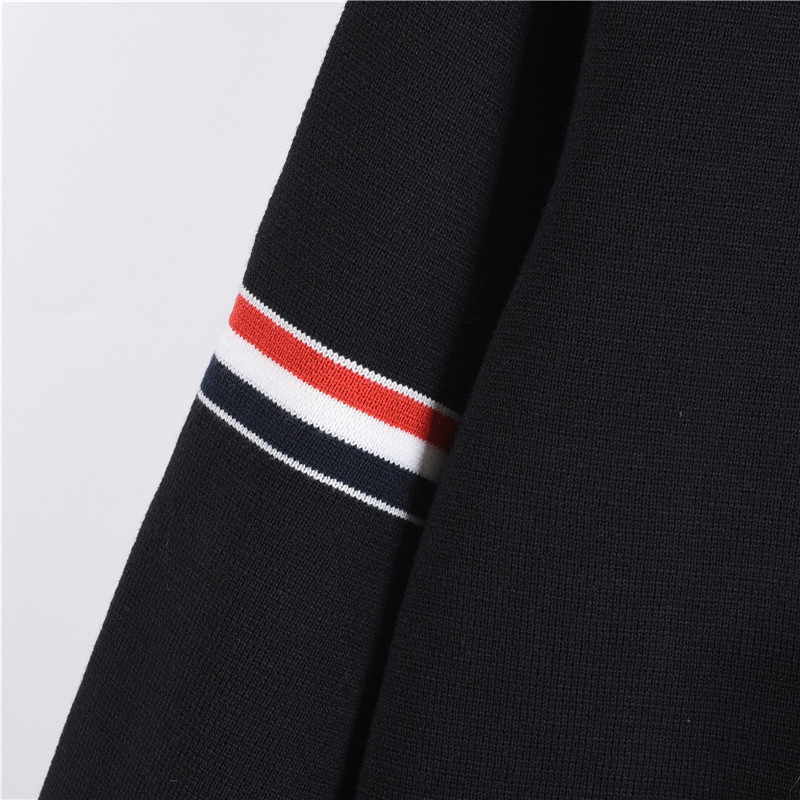 TB双袖标拉链开衫羊毛混纺毛衣 THOM BROWNE 汤姆布朗 .TB双袖标拉链毛衣开衫-High Quatity Cheap Brand wholesale wholesaler seller Clothes Bags handbags Sneakers Top Fashion Clothing Shoes from China Factory Chinese suppliers best Quality Beautiful Price TB双袖标拉链开衫羊毛混纺毛衣 THOM BROWNE 汤姆布朗 .TB双袖标拉链毛衣开衫