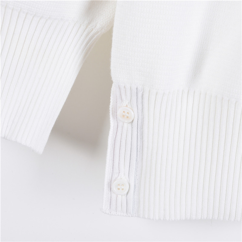 TB经典双袖标加厚圆领羊绒毛衣 THOM BROWNE 汤姆布朗 .TB经典加厚双袖标圆领毛衣 TB经典双袖标加厚圆领羊绒毛衣 THOM BROWNE 汤姆布朗 .TB经典加厚双袖标圆领毛衣