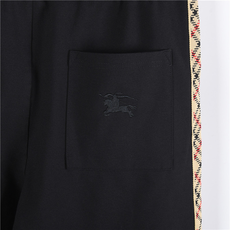 Burberry/巴宝莉 25Fw 侧边菱格纹织带后袋战马刺绣套装长裤