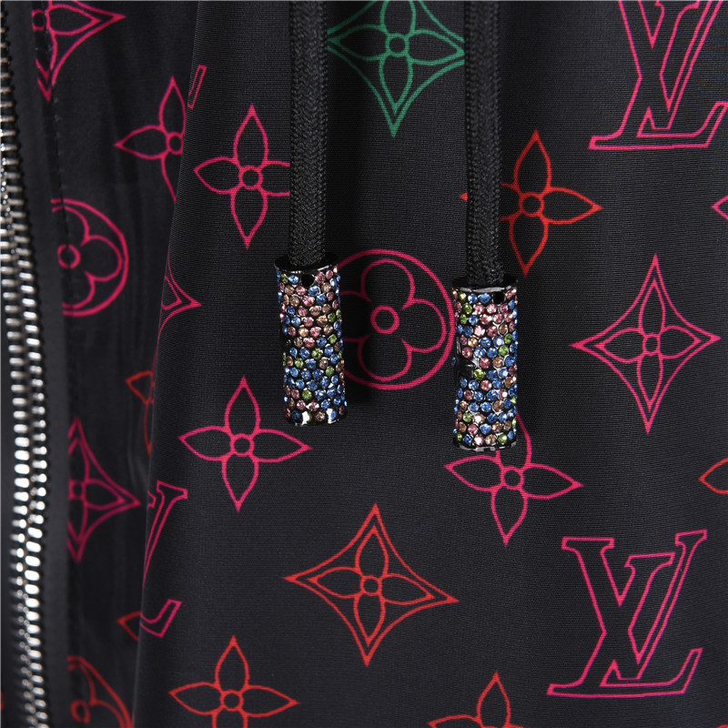 LouisVuitton/路易威登渐变老花连帽外套-High Quatity Cheap Brand wholesale wholesaler seller Clothes Bags handbags Sneakers Top Fashion Clothing Shoes from China Factory Chinese suppliers best Quality Beautiful Price LouisVuitton/路易威登渐变老花连帽外套