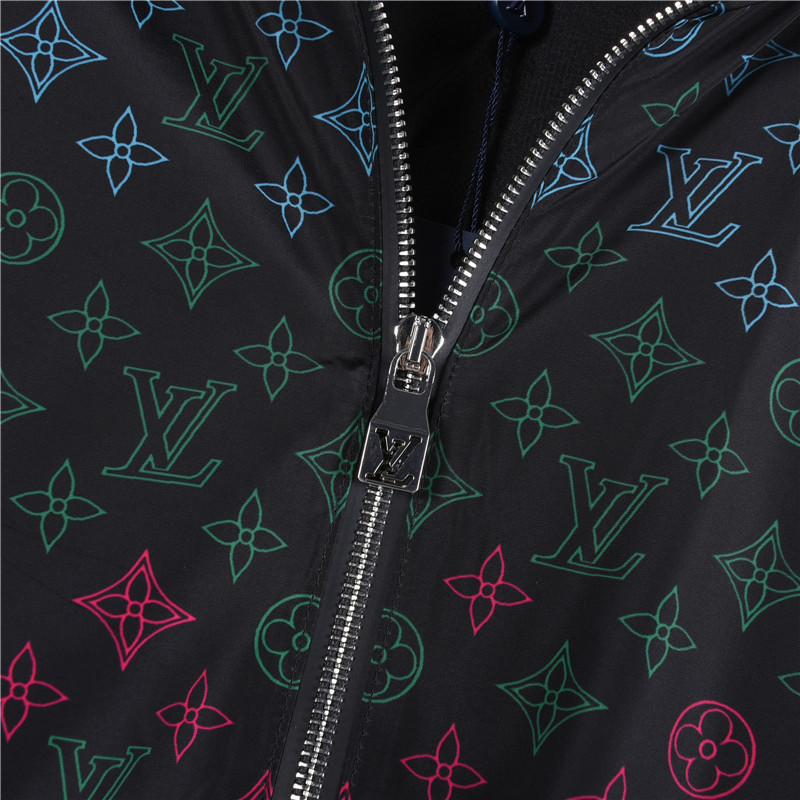 LouisVuitton/路易威登渐变老花连帽外套-High Quatity Cheap Brand wholesale wholesaler seller Clothes Bags handbags Sneakers Top Fashion Clothing Shoes from China Factory Chinese suppliers best Quality Beautiful Price LouisVuitton/路易威登渐变老花连帽外套